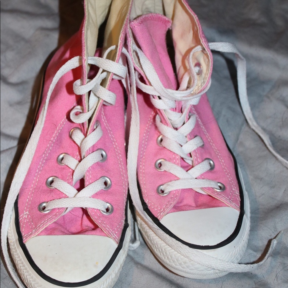 Pink converse